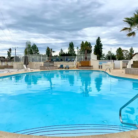 Campsite Mobil Pour 6, Pres De La Mer, Dans Un 4 Etoiles A 20min De Montpellier. Vic-la-Gardiole